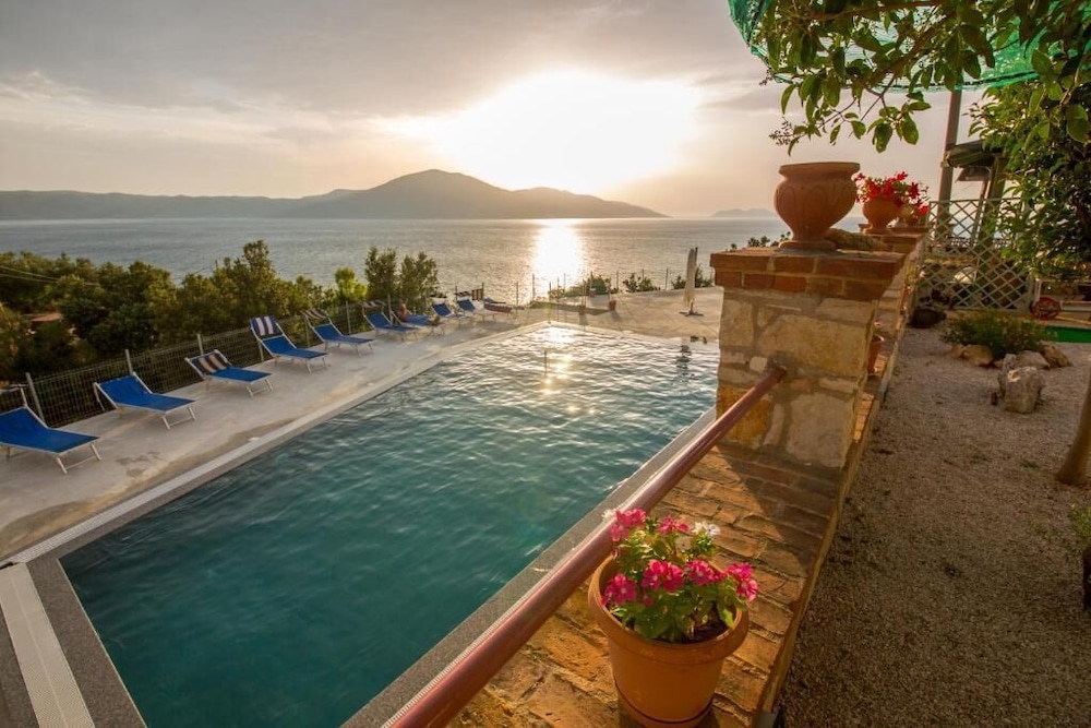 Catania - Orikum - Hotel 