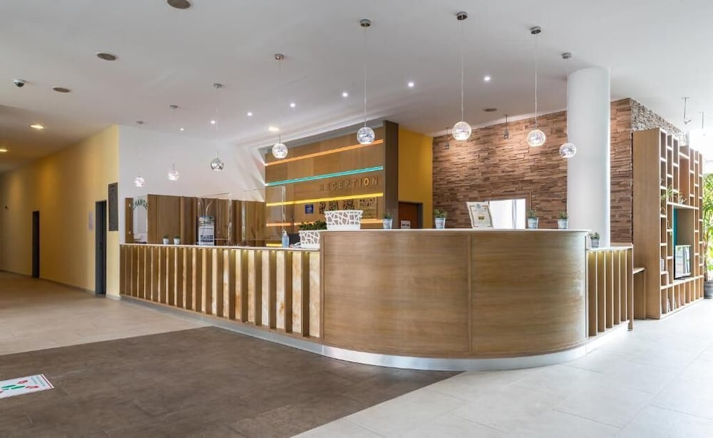 Stockholm - Sunny Beach - Ivana Palace Hotel - Free Parking
