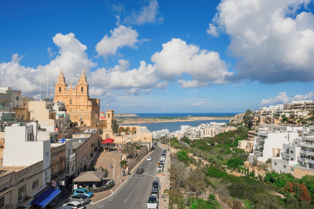 Hamburg - St Paul's Bay - Maritim Antonine Hotel & Spa