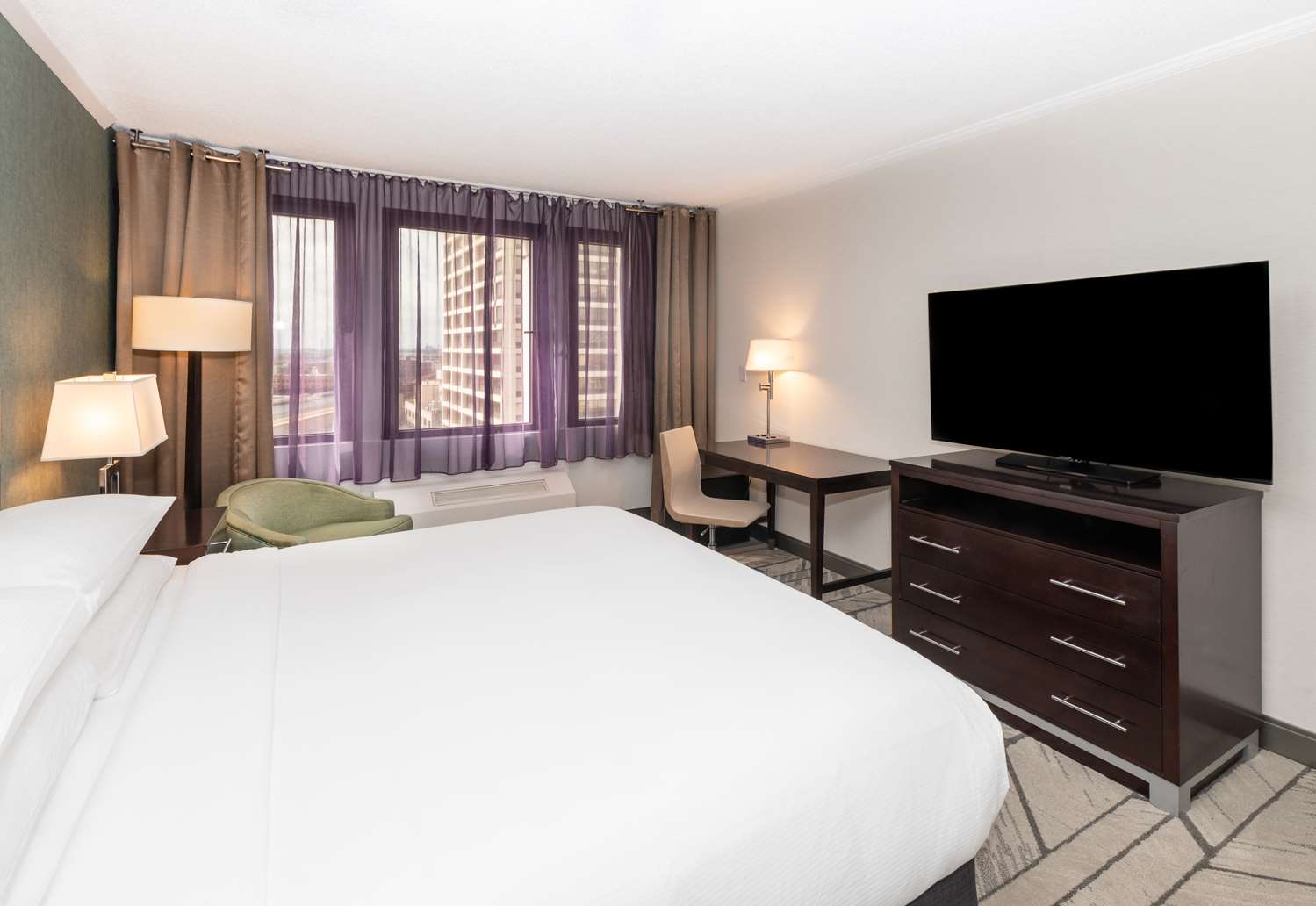 Corner room