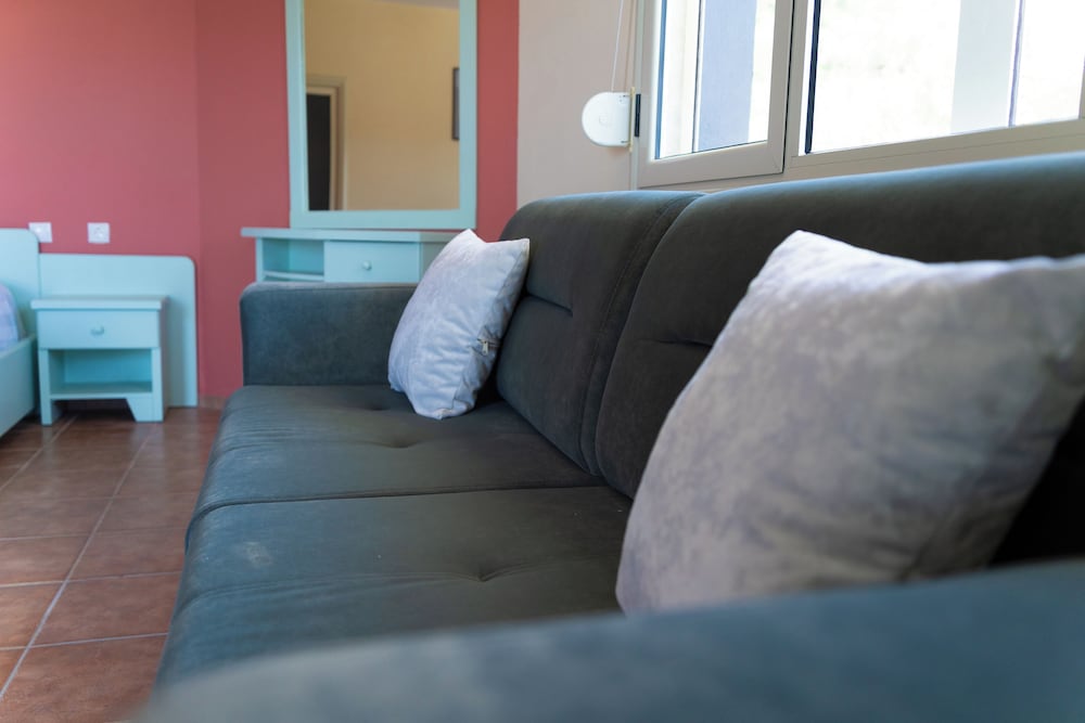 Hamburg - VlorÃ« - Olivet Hotel