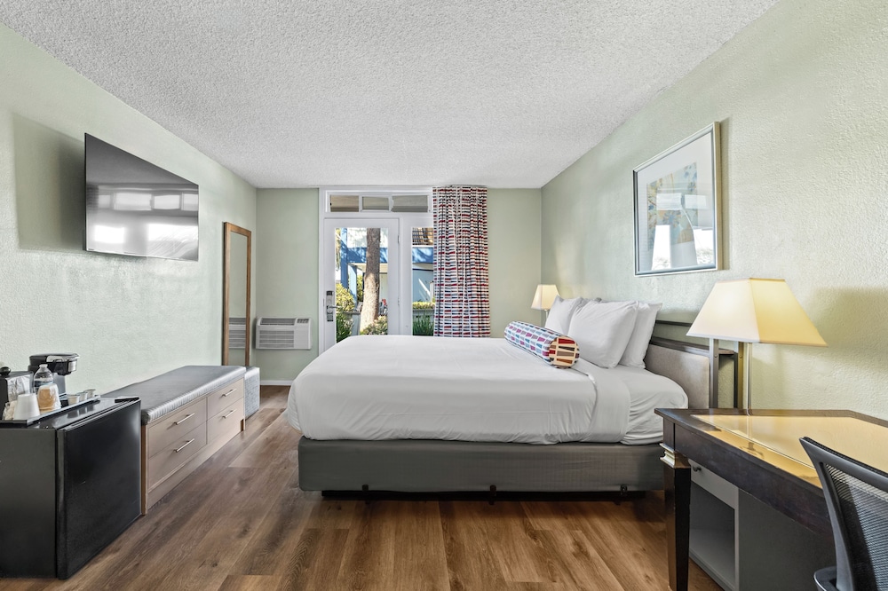 Oakland (CA) - Marina Village Inn