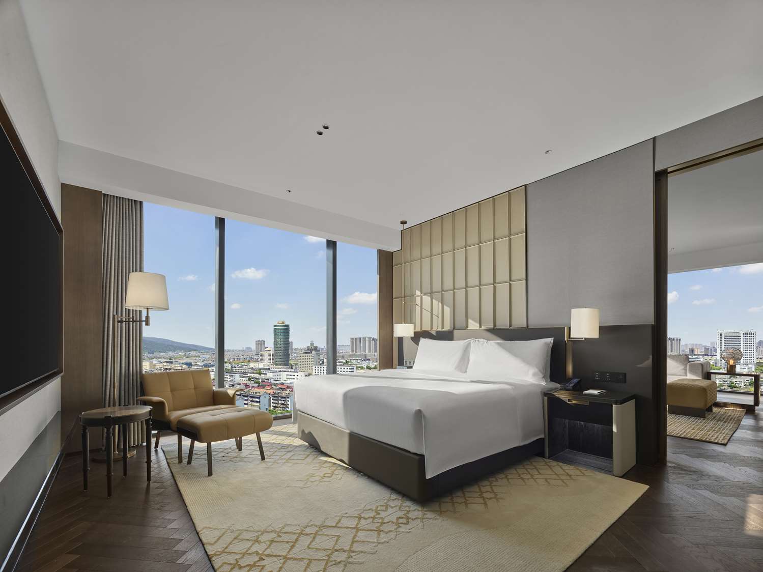 Deluxe suite