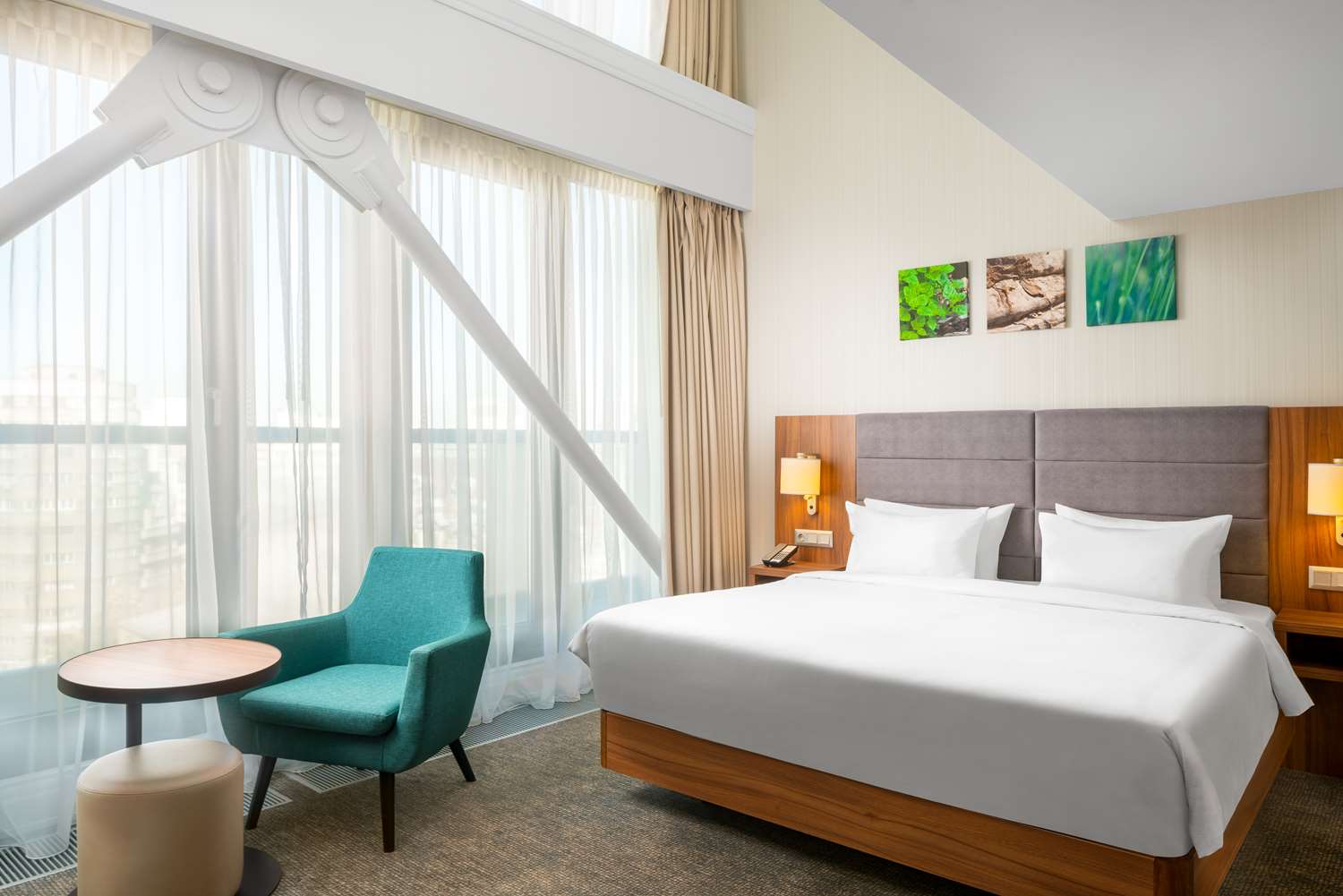 Deluxe room with city view