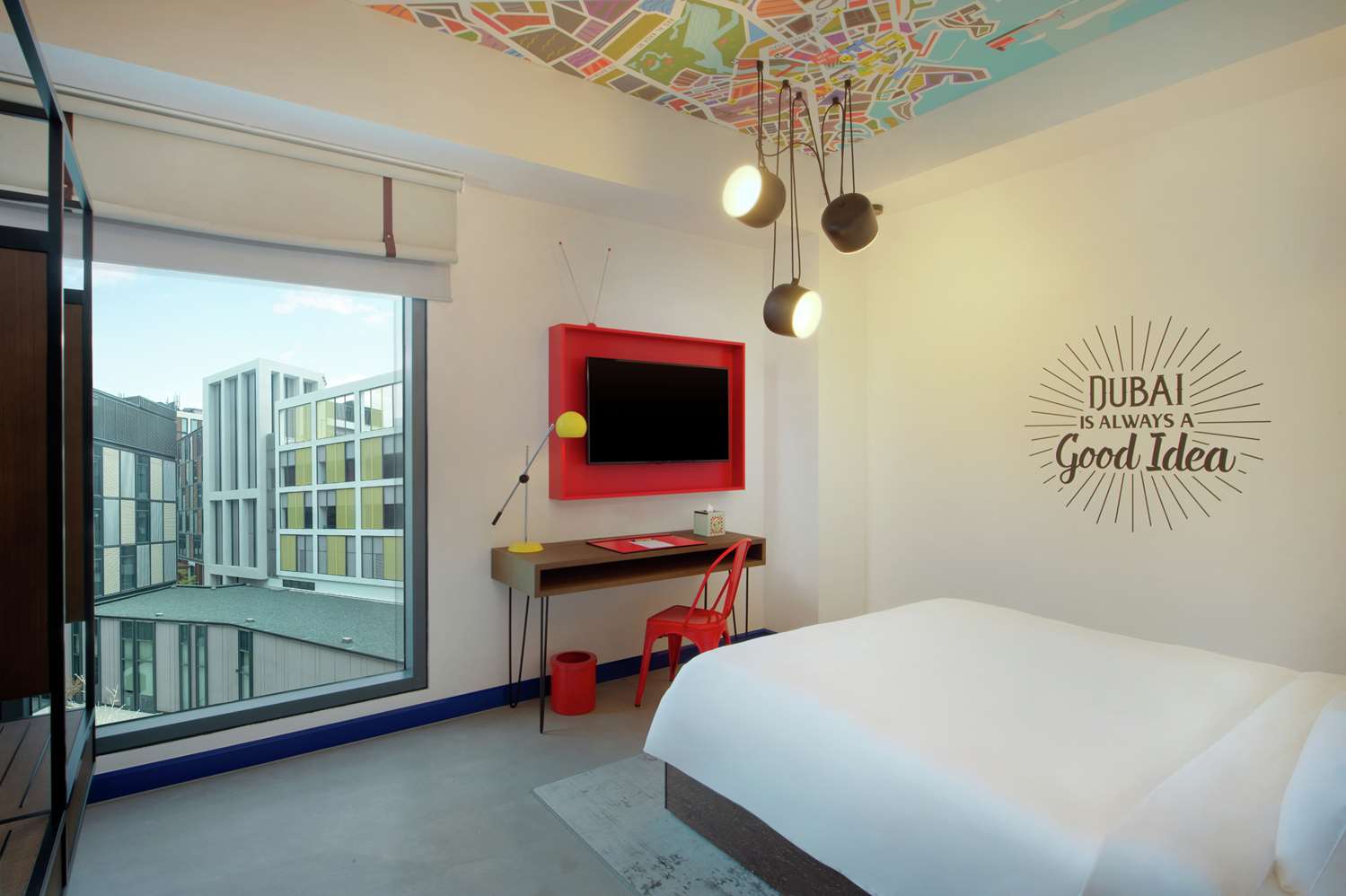 Queen accessible room
