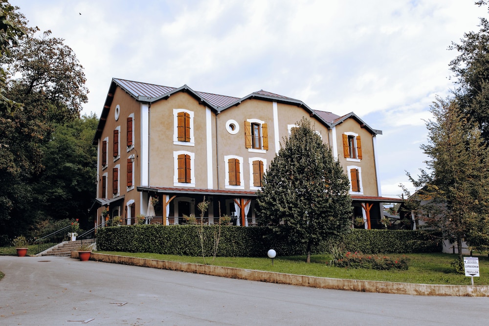 Cransac - Logis - Hotel Restaurant du Parc