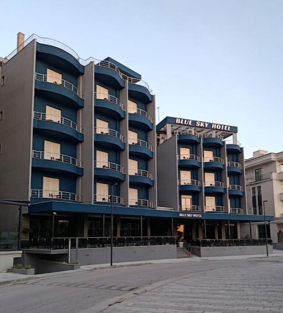 Hamburg - SarandÃ« - Hotel Blue Sky