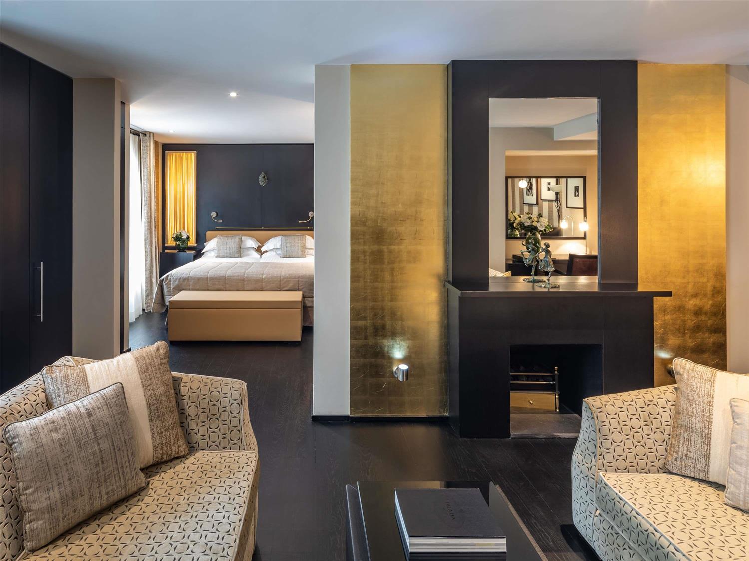 Deluxe suite