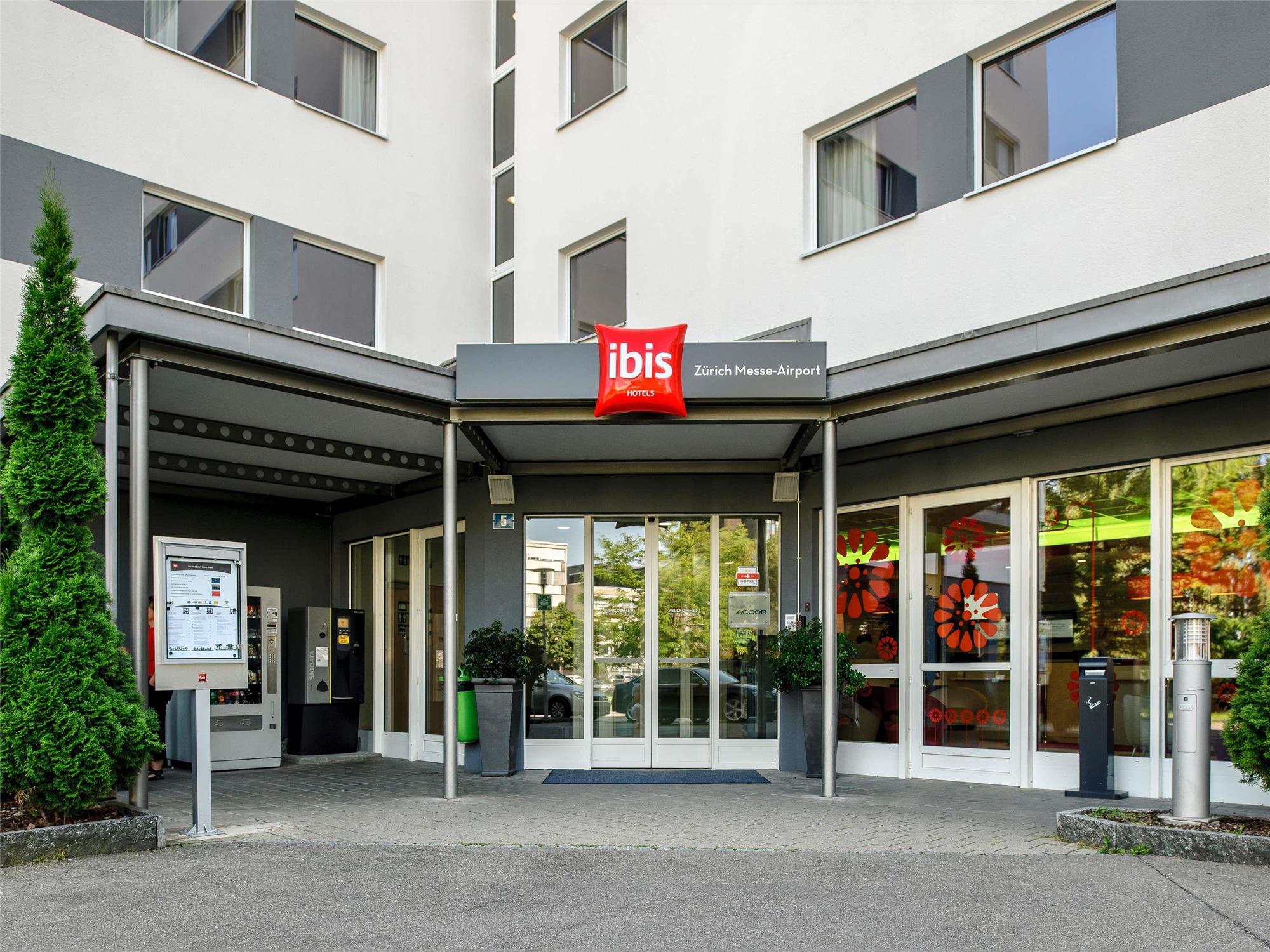ibis Zürich Messe Airport Foto 2