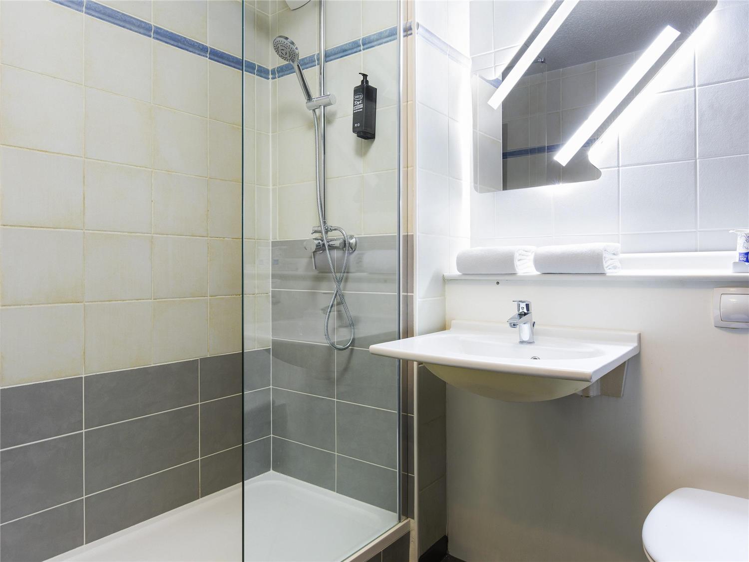Standard double room