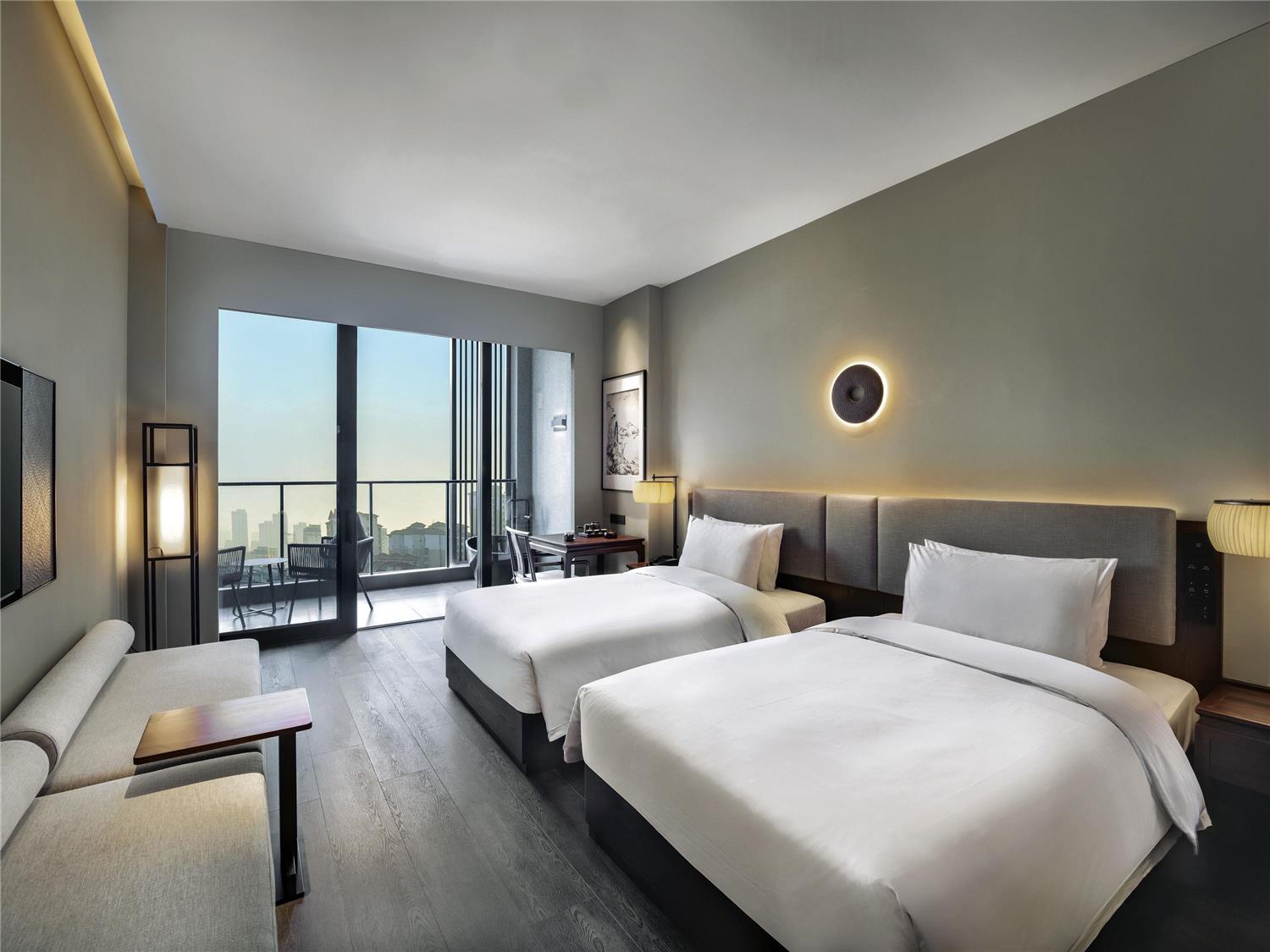 Classique chambre avec vue sur la montagne