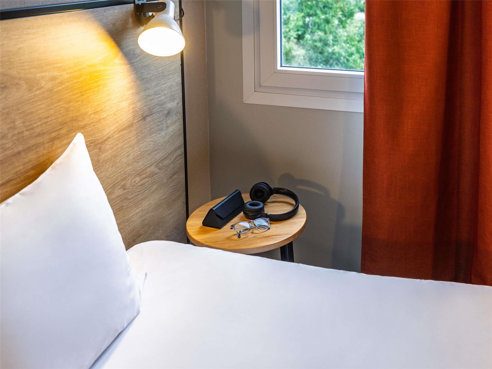 Double room with 2 beds that can be joined together
