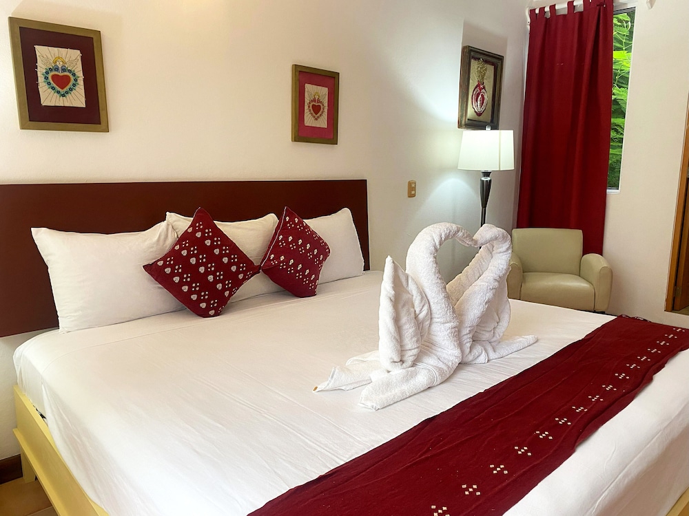 Zihil Ha Hotel
