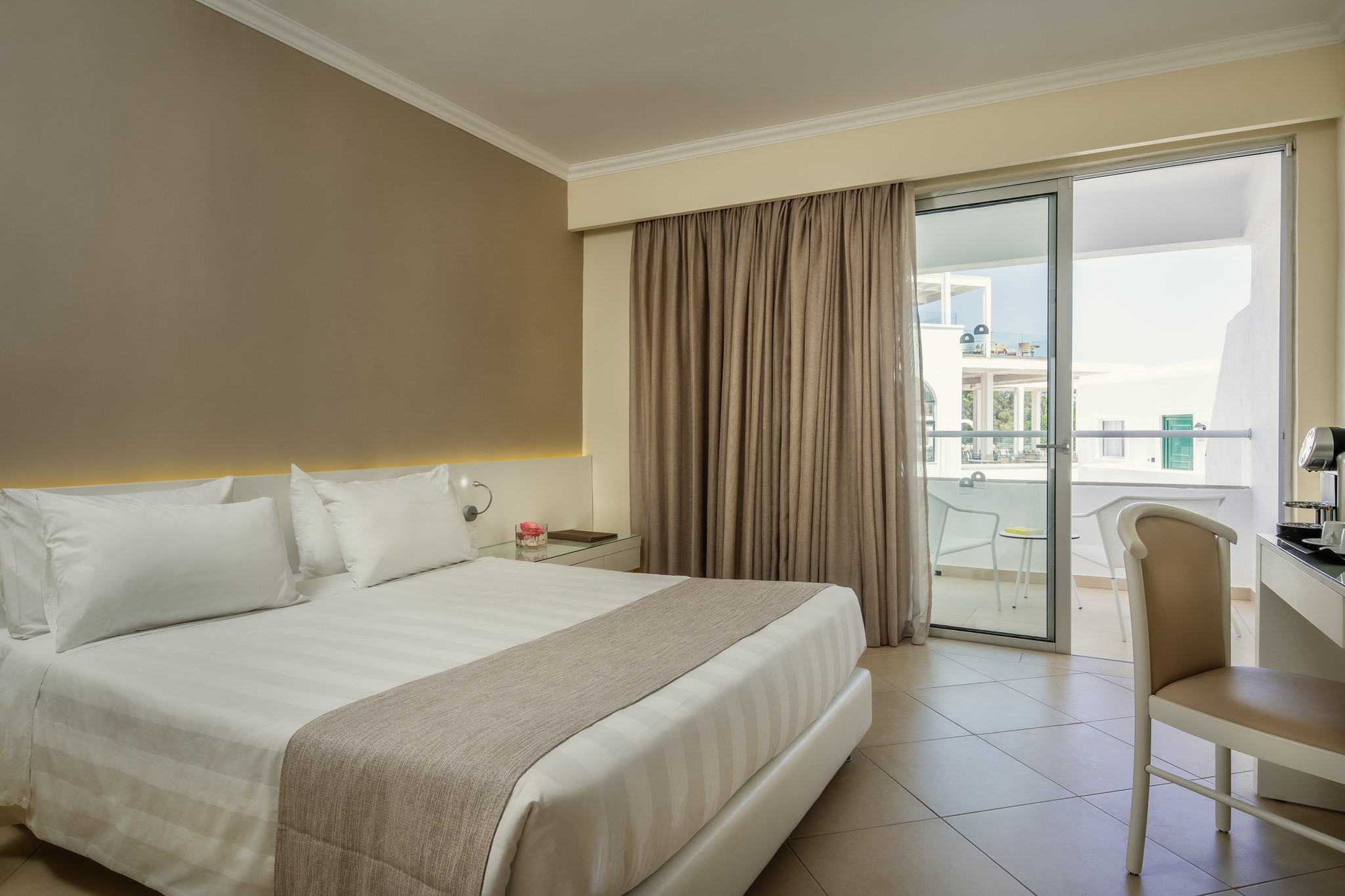 Deluxe Double Room with Garden View
