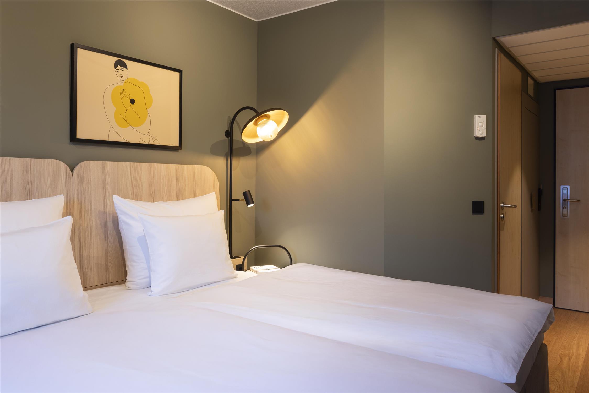 Standard twin room