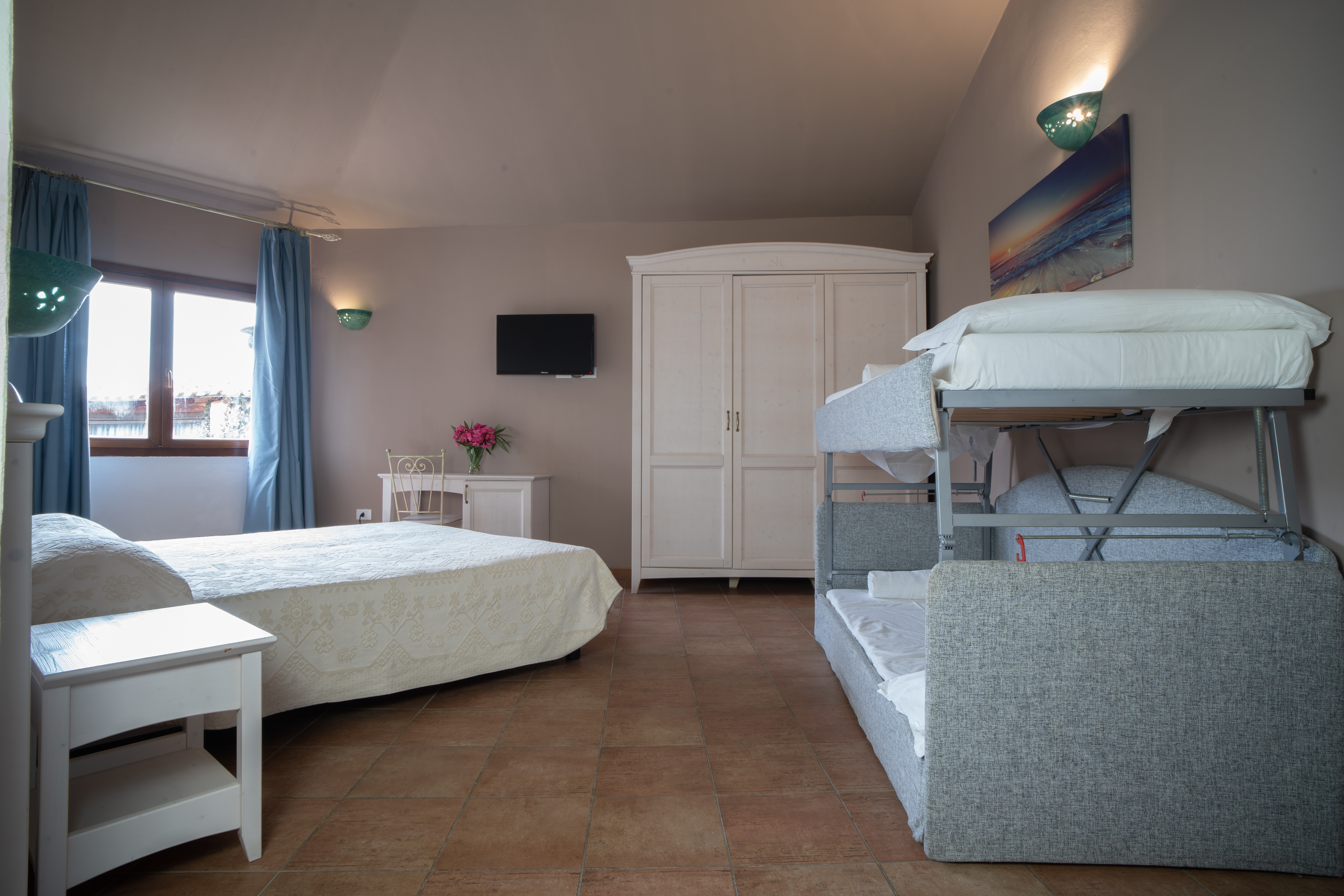 Quad room