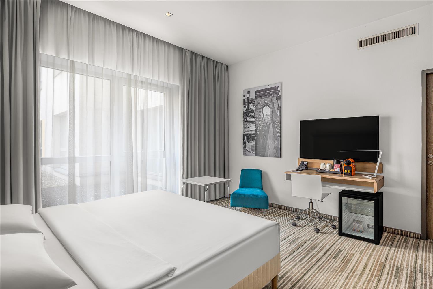 Familien- zimmer