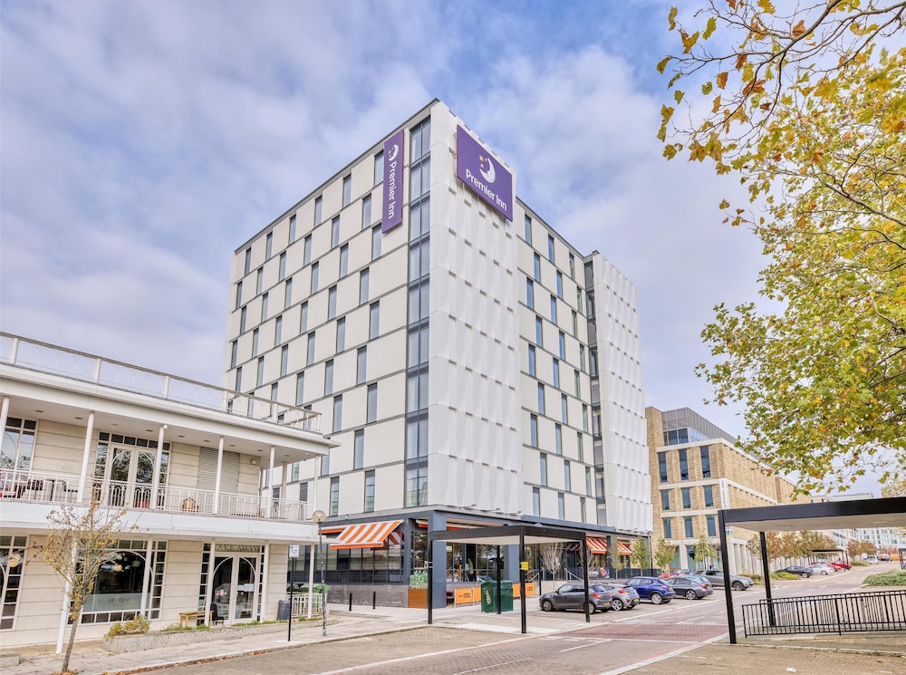 Premier Inn Milton Keynes Central – Avebury Boulevard