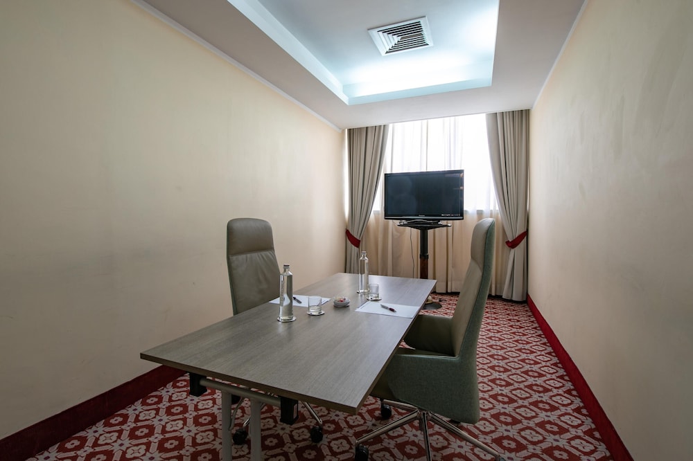 Etrusco Arezzo Hotel – Sure Hotel Collection by Best Western