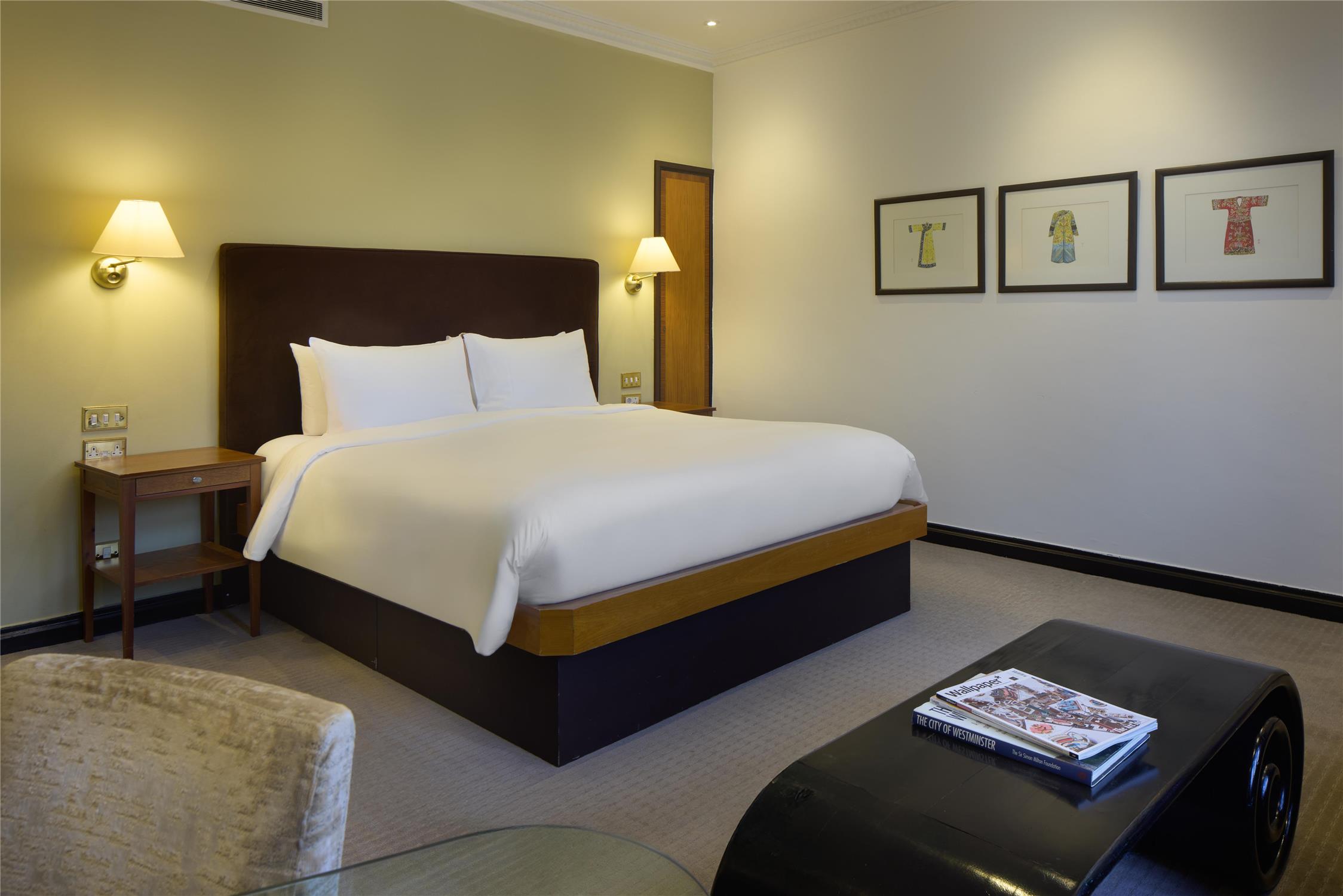 Premium square view room