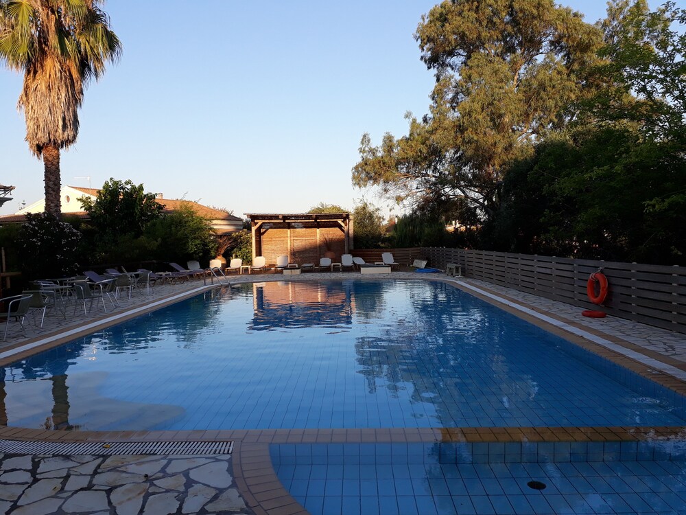 Pierhouse Hotel Corfu – Gouvia