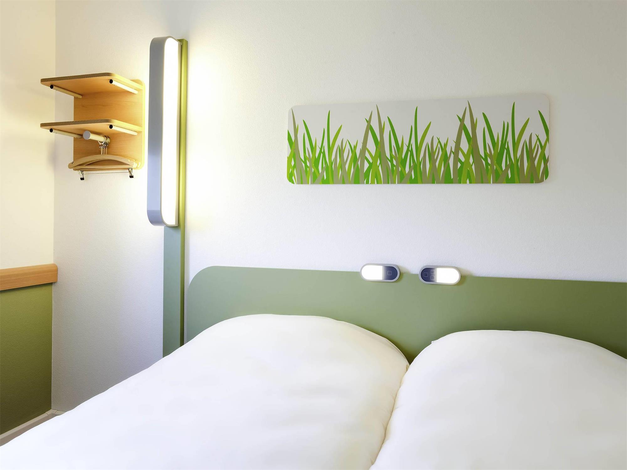 Zimmer mit 2 einzelbetten