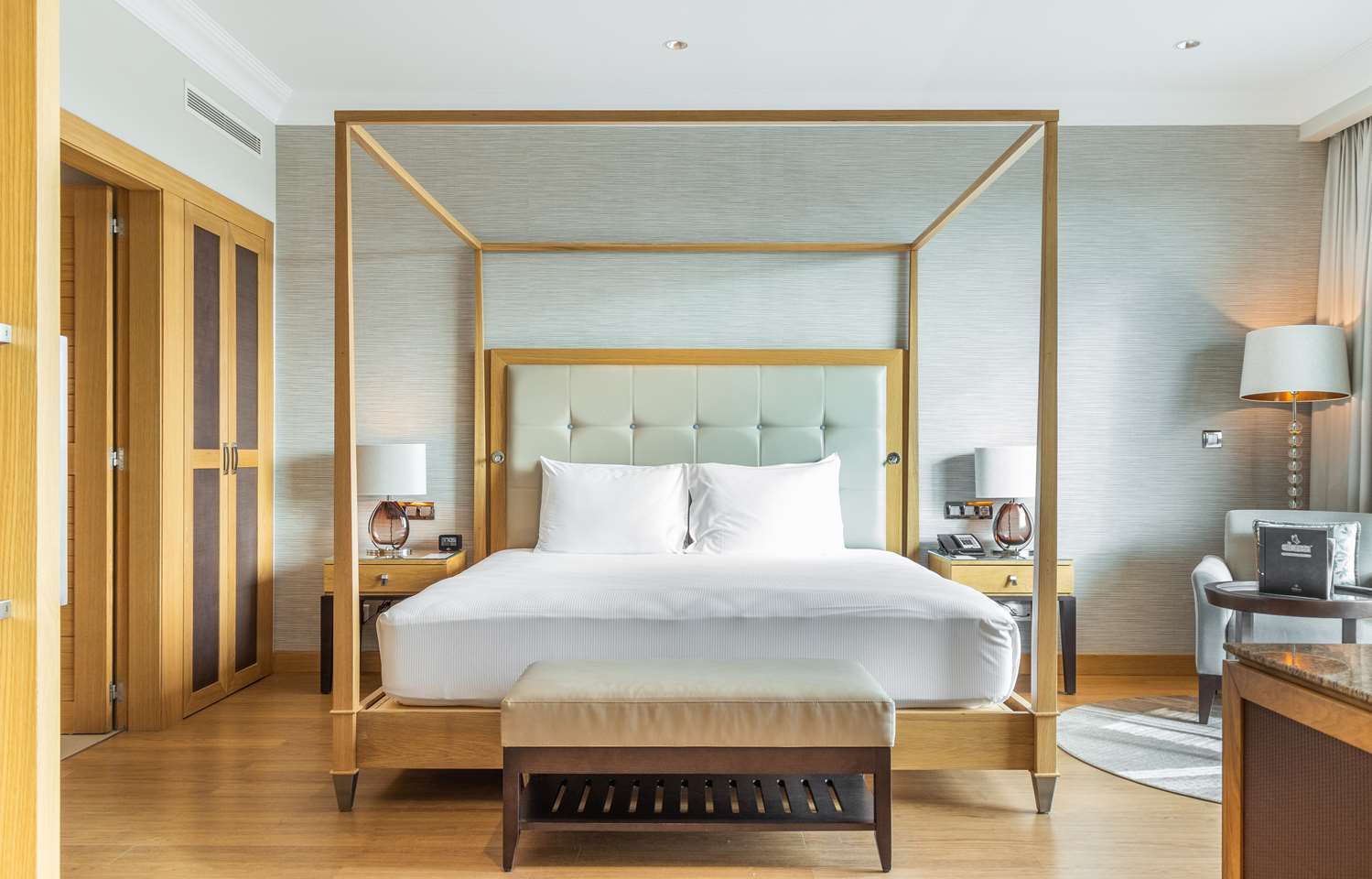 Deluxe suite