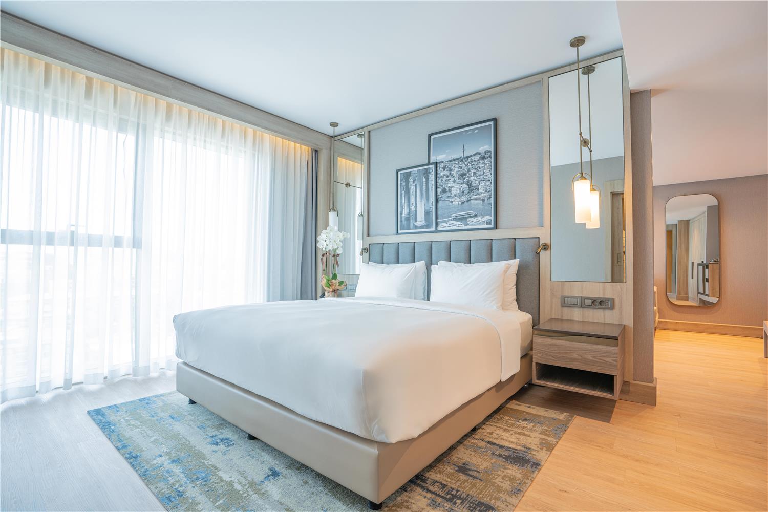 Premium suite