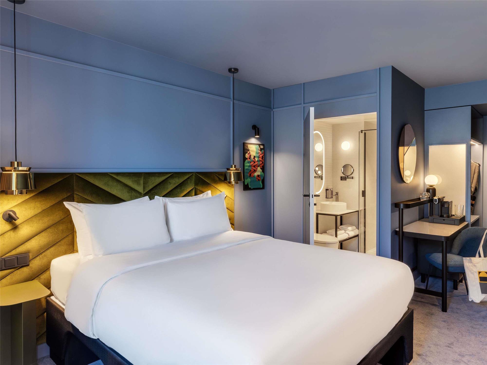 Tribe extra with a queen size bed