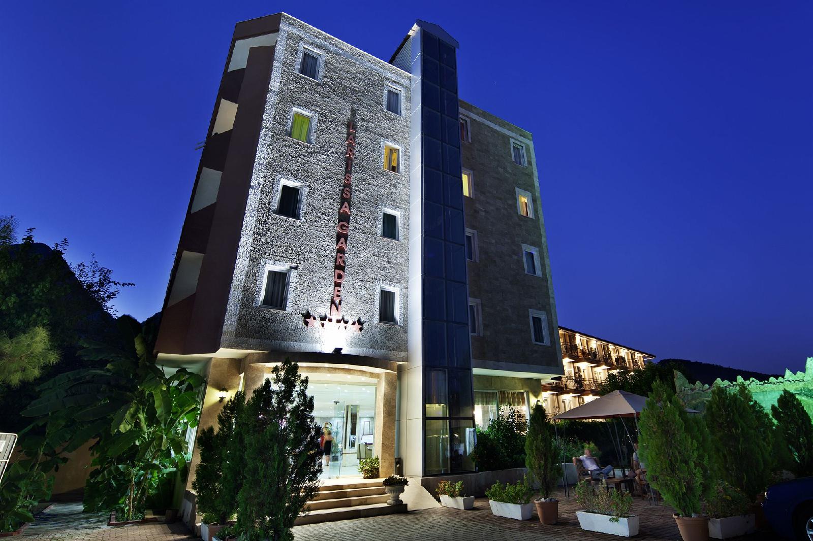 Larissa Garden Otel Foto 2
