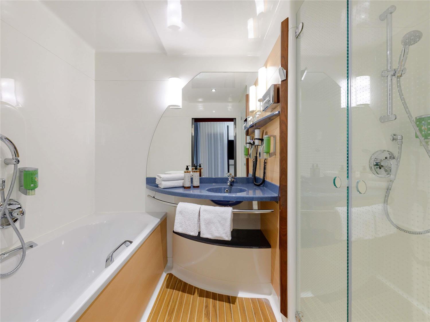 Superior suite