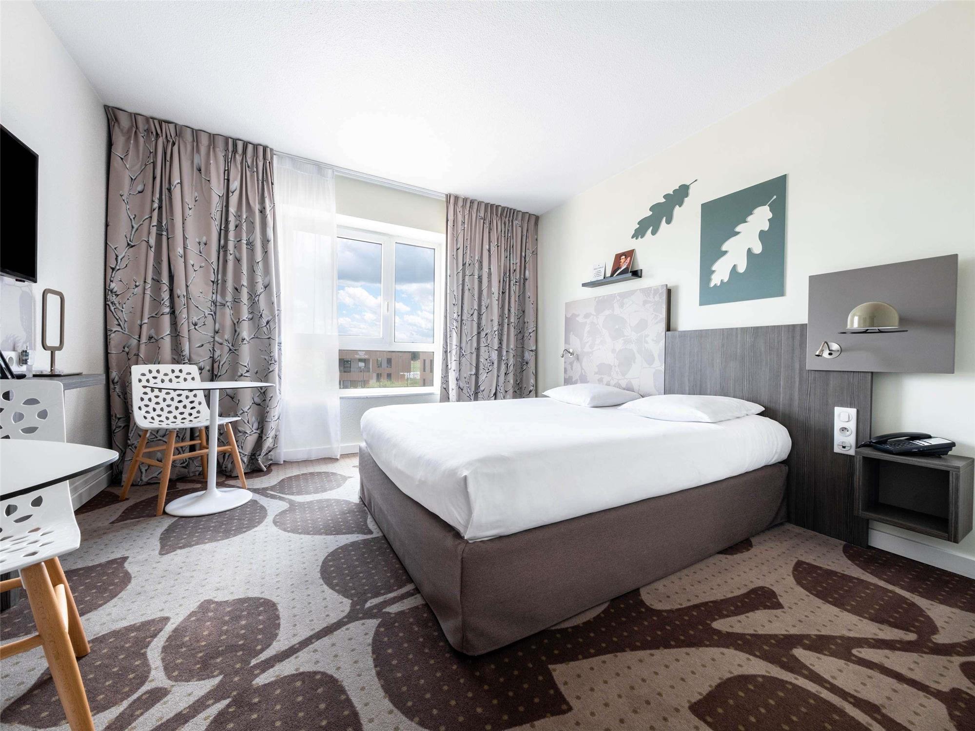 Suite, familiar