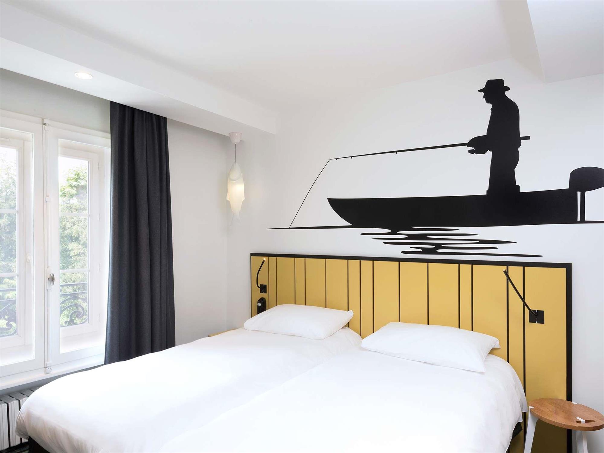 Chambre avec 2 lits