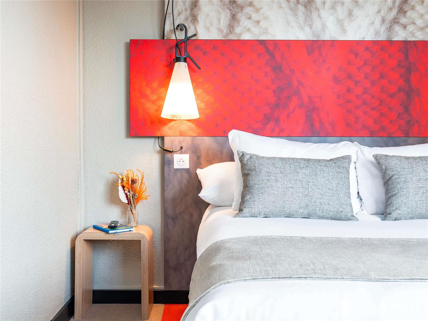 Comfort room