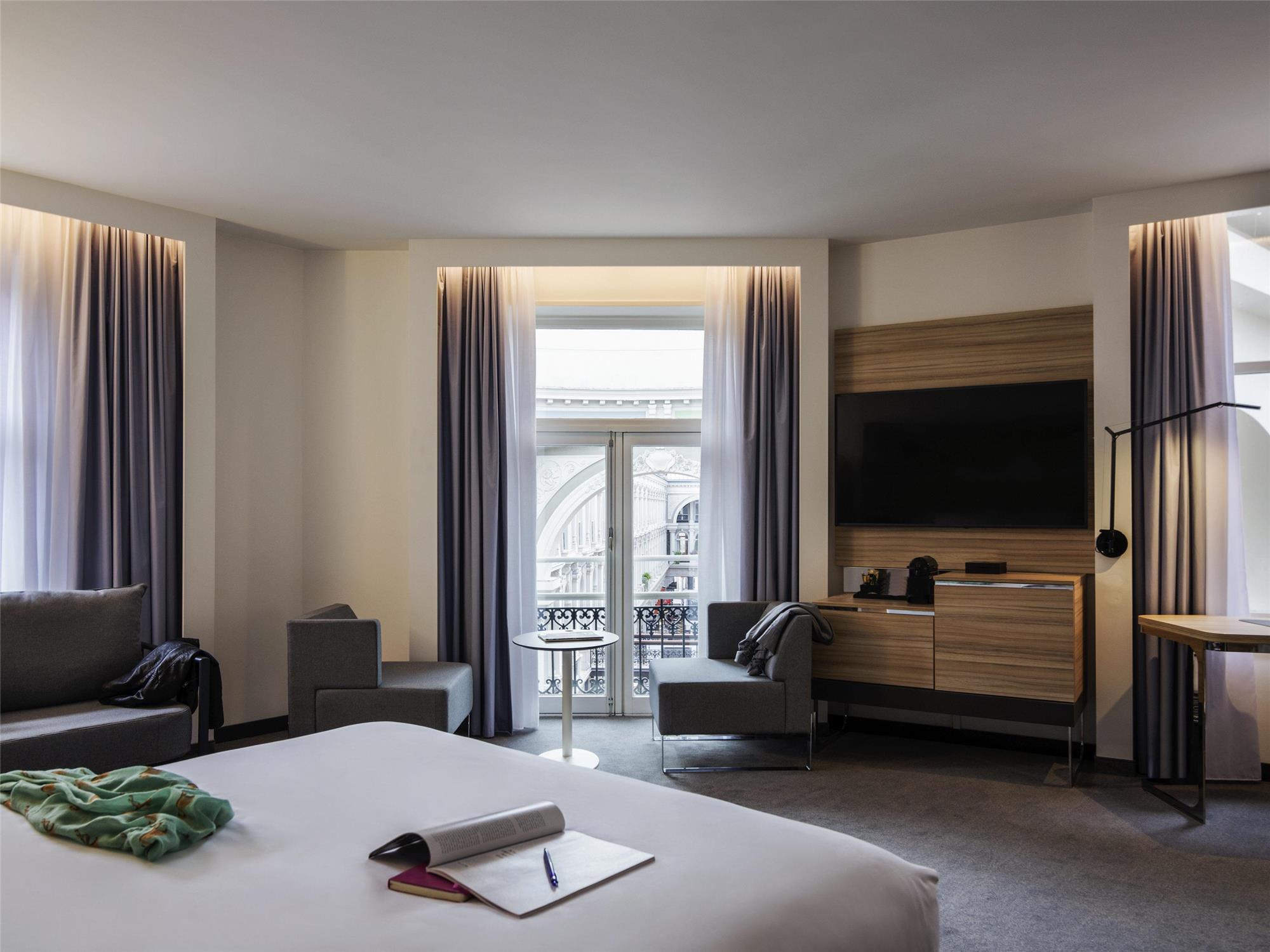 Supérieur(e) suite