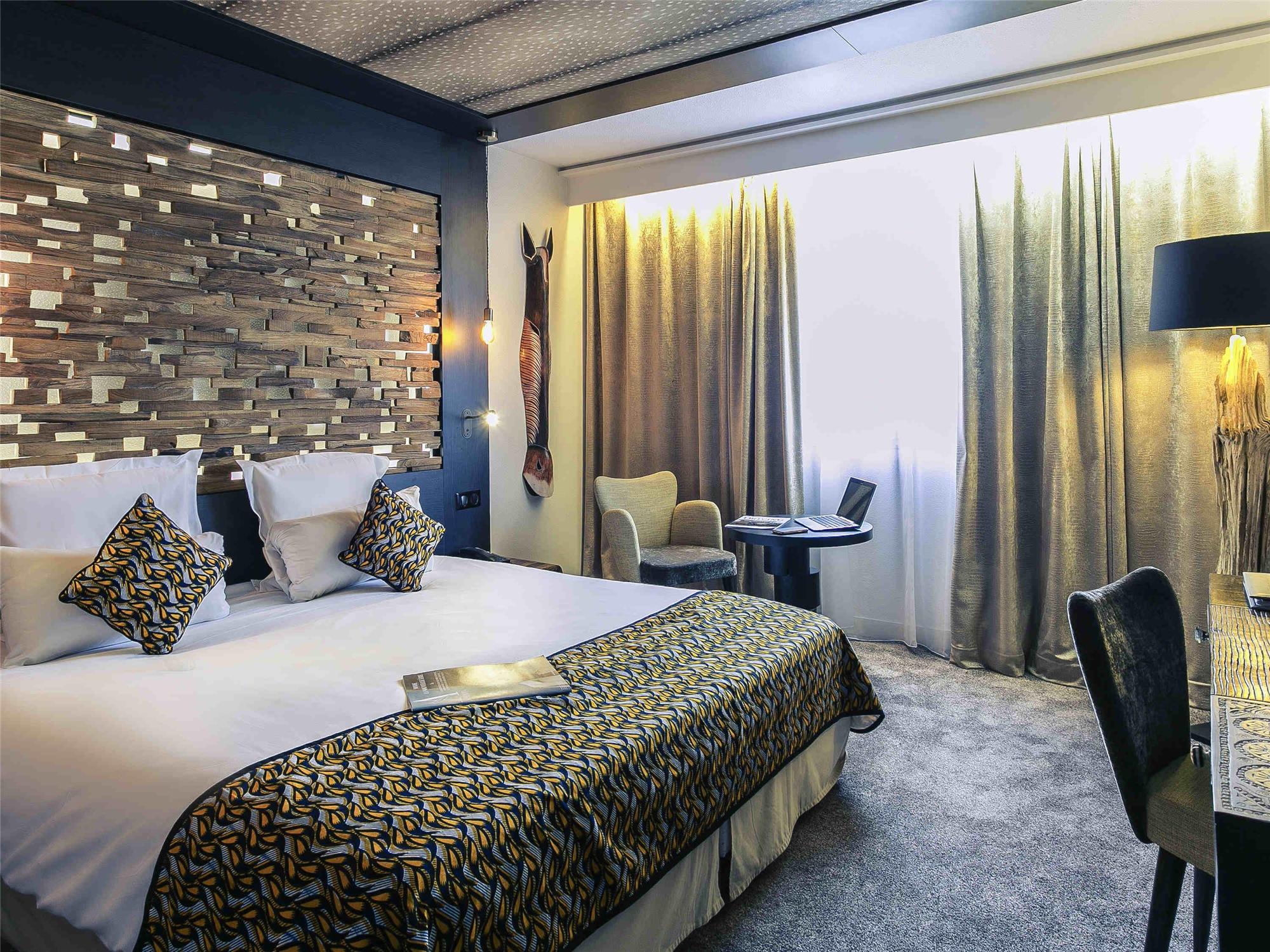 Superior room