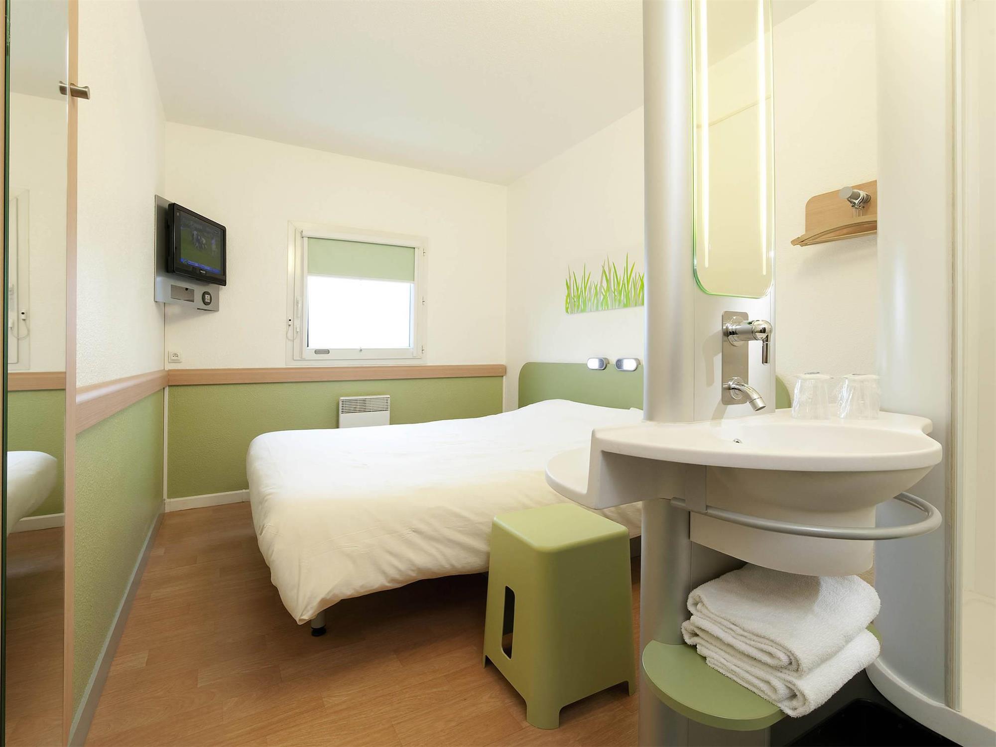 Standard double room