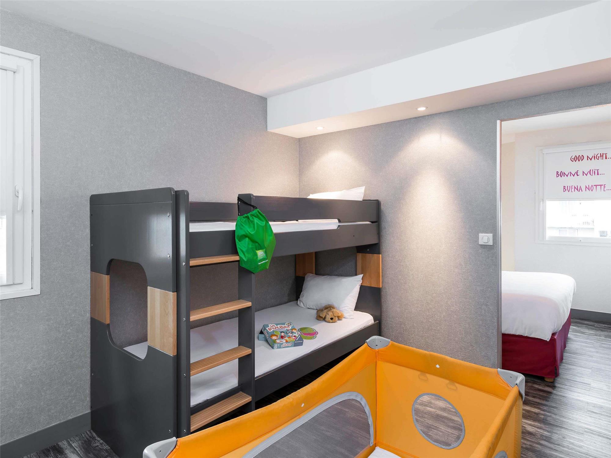 Standard suite