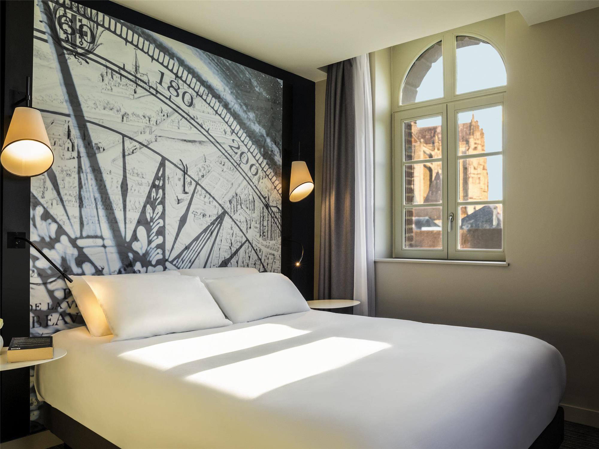 Privilege Room with Cathedral Views