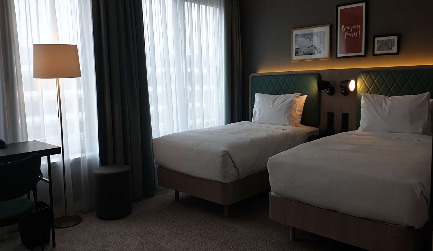 Zimmer mit 2 einzelbetten