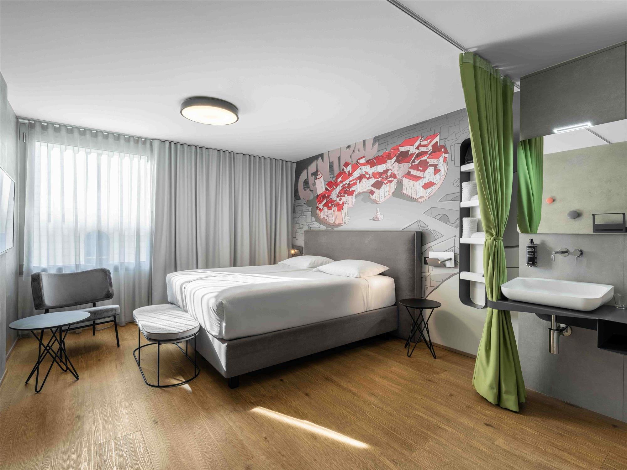 Superior room with castle view