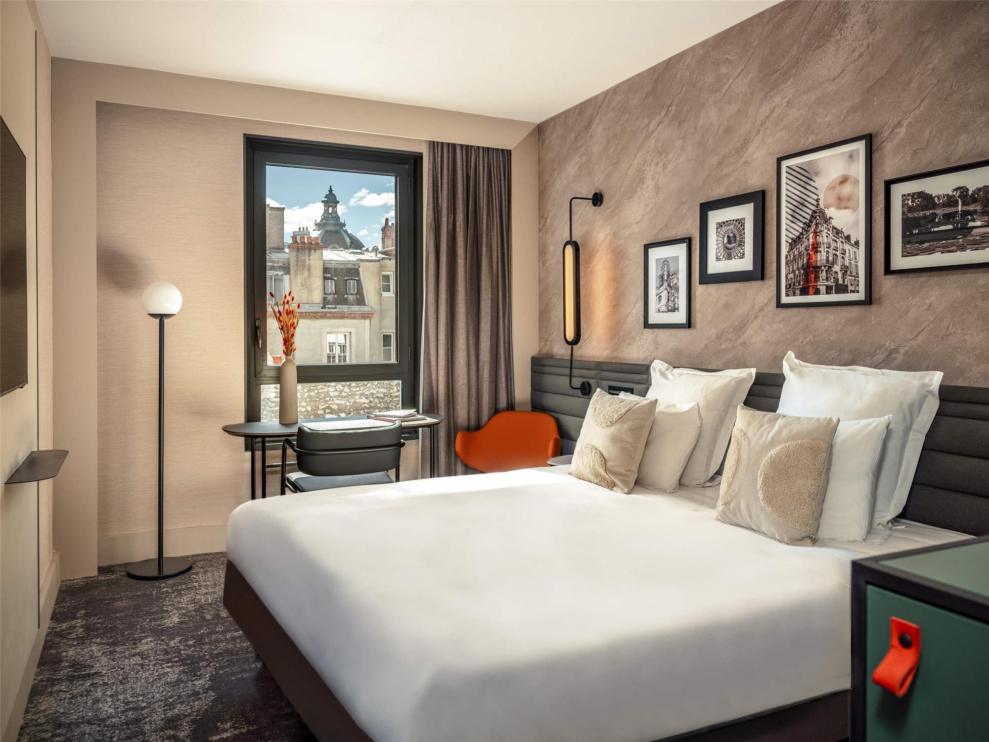 Superior room