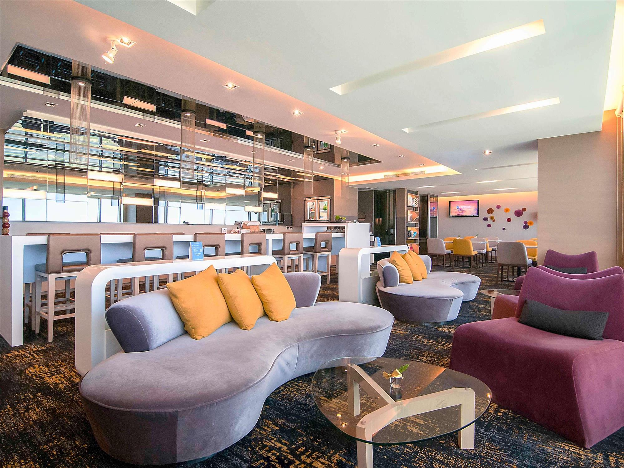 Premier executive floor