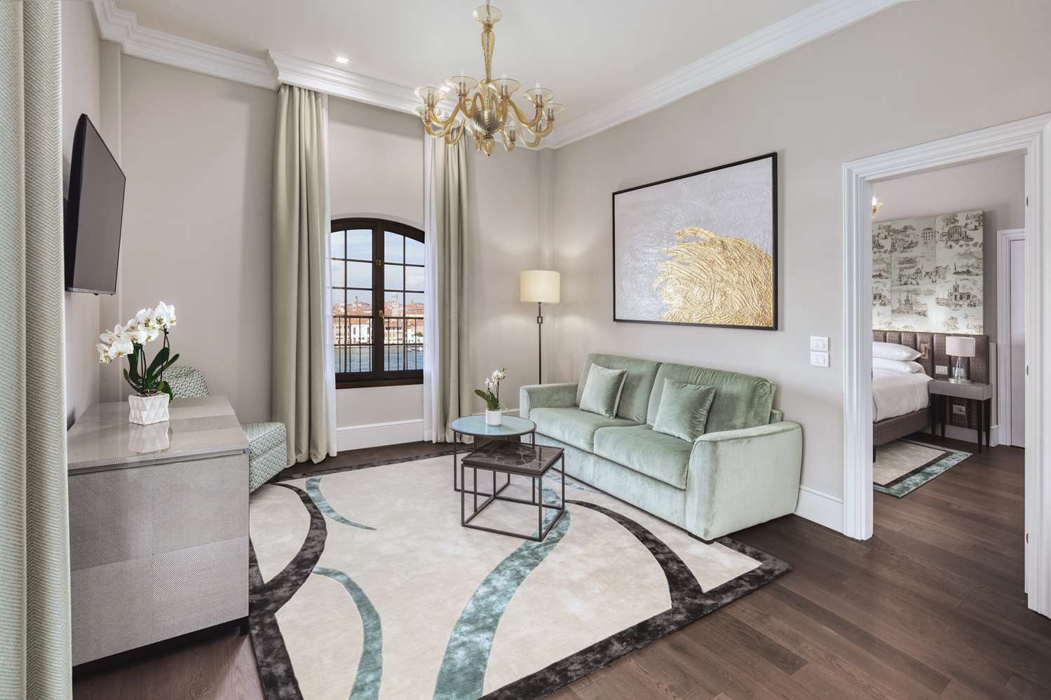 King molino executive suite with view