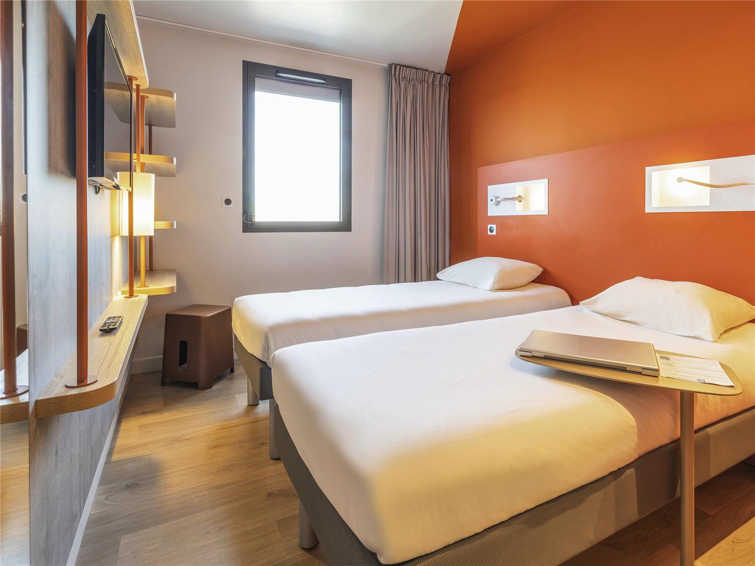 Twin - room with twin beds for up to 2 people.