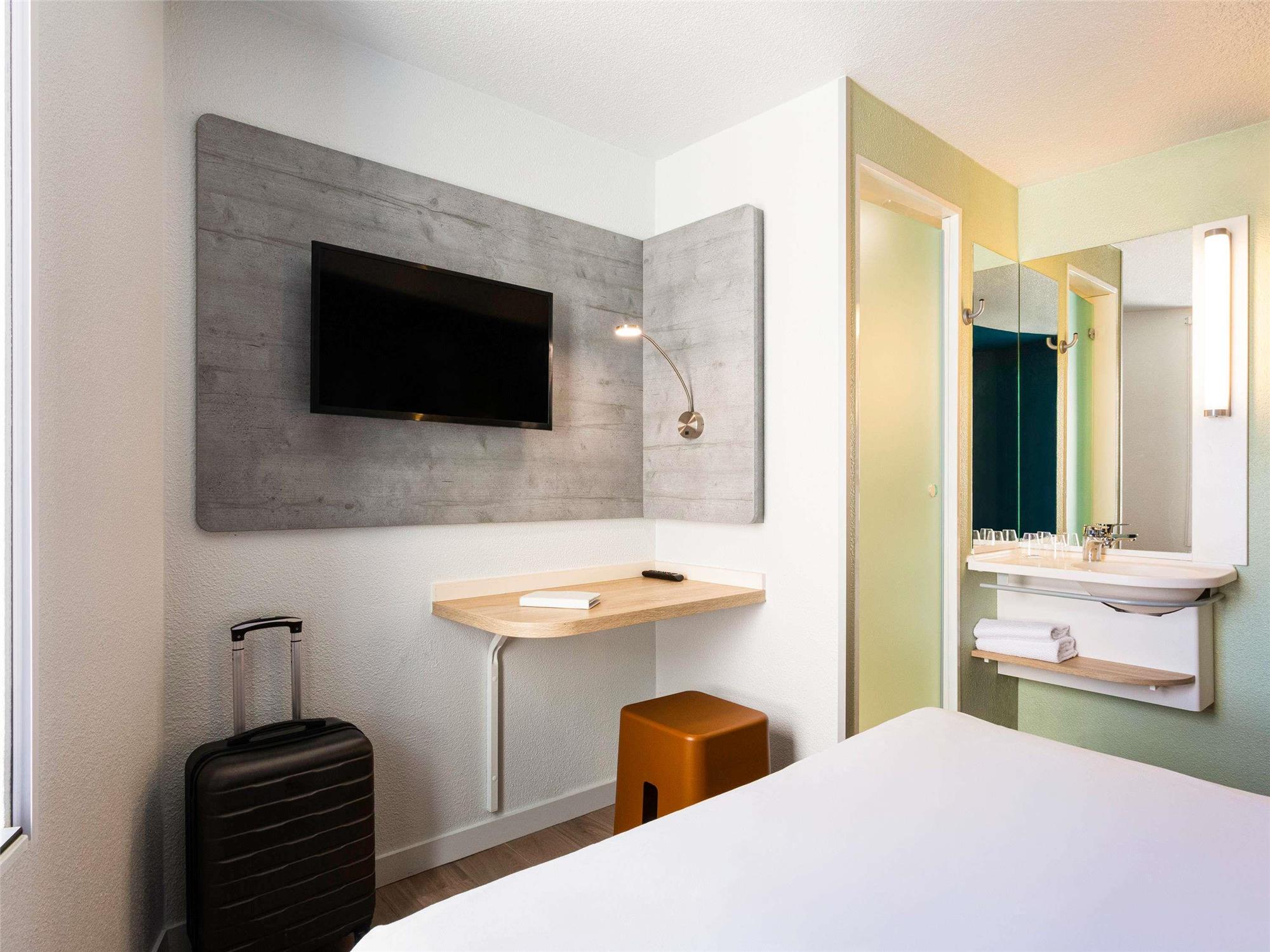 Double - room with a large bed for 2 people