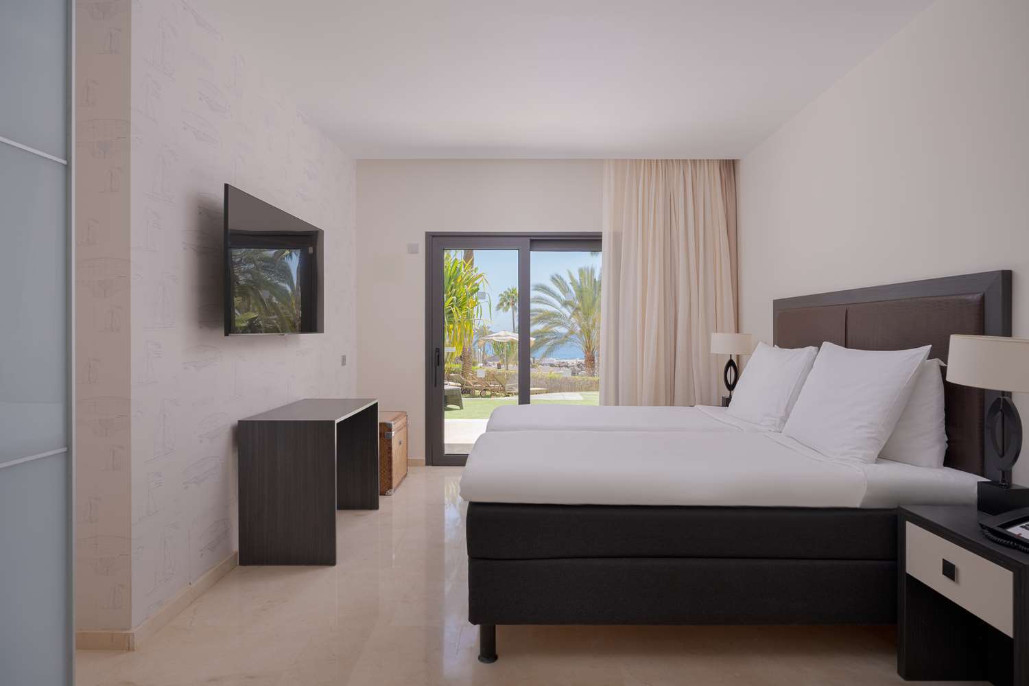 Junior suite with garden view