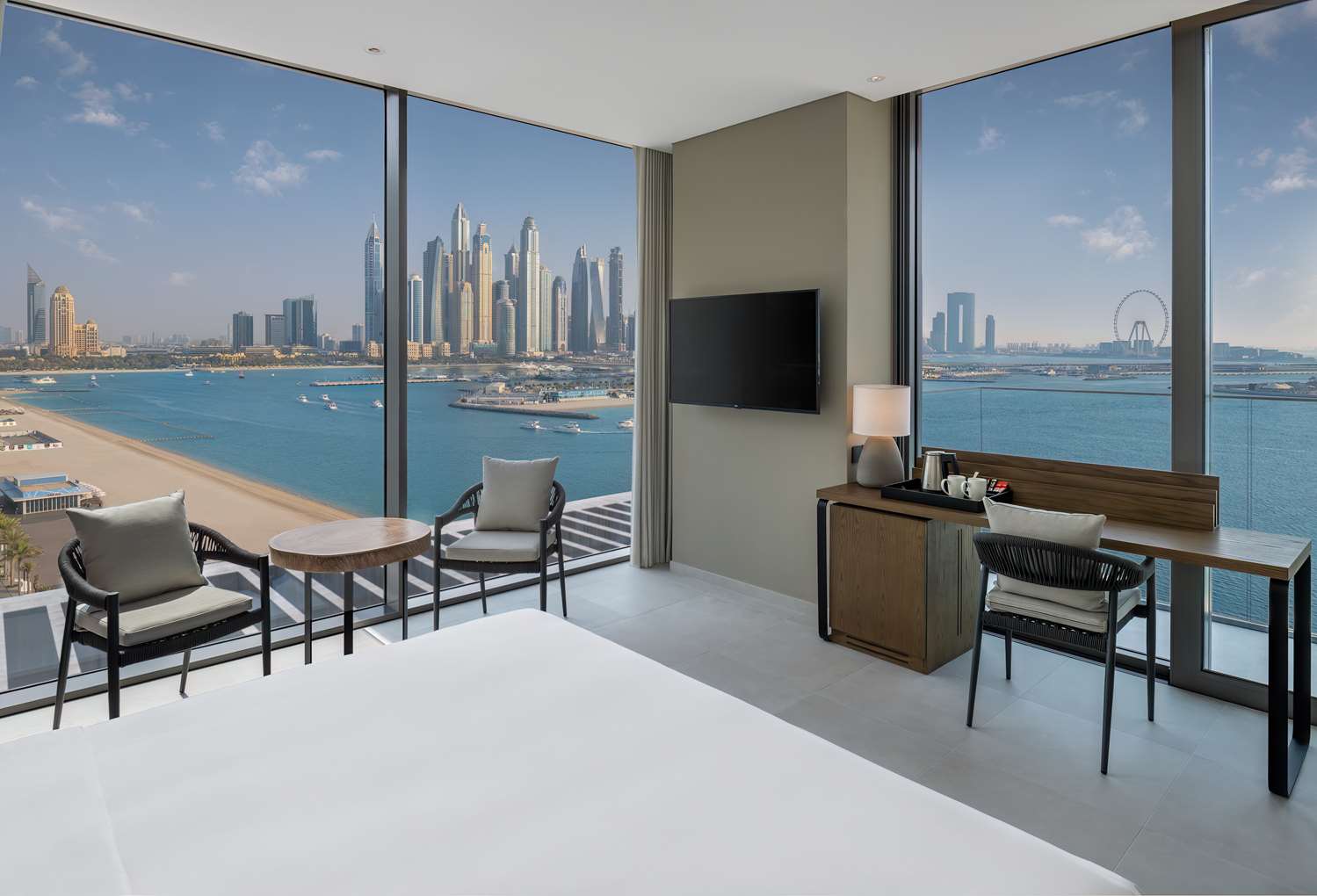 Premium corner room - sea view