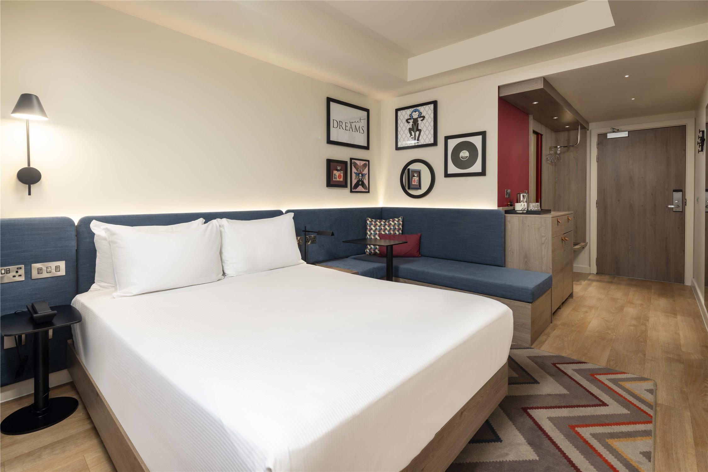 Superior room