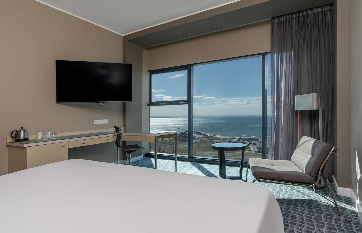 Superior room with ocean view
